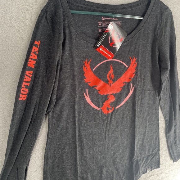 Pokemon Center Team Valor Shirt Womens XL Long Sleeve Discontinued RARE Collect - Picture 7 of 14
